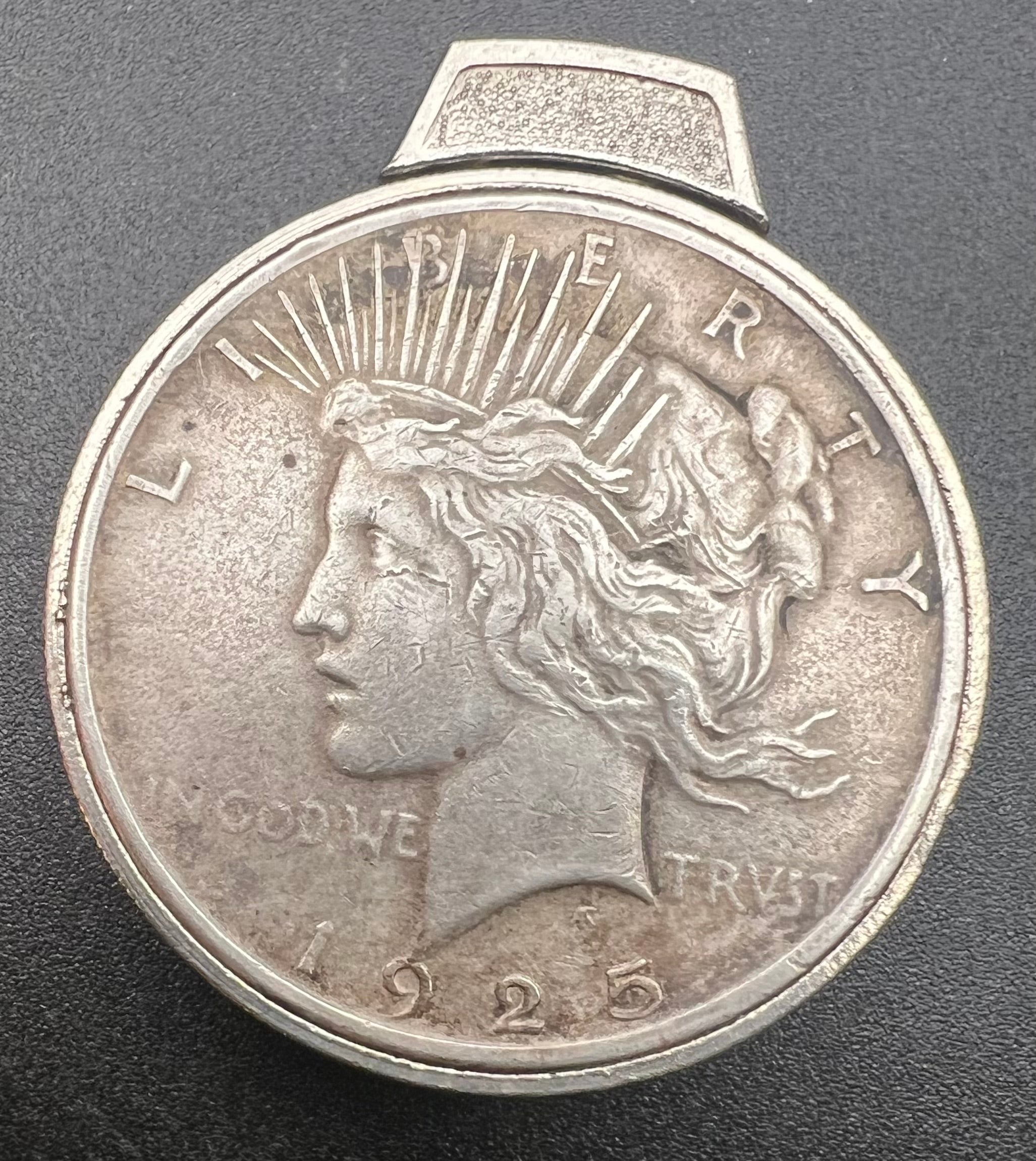 1925-D Peace Dollar Lighter - Needs Flint