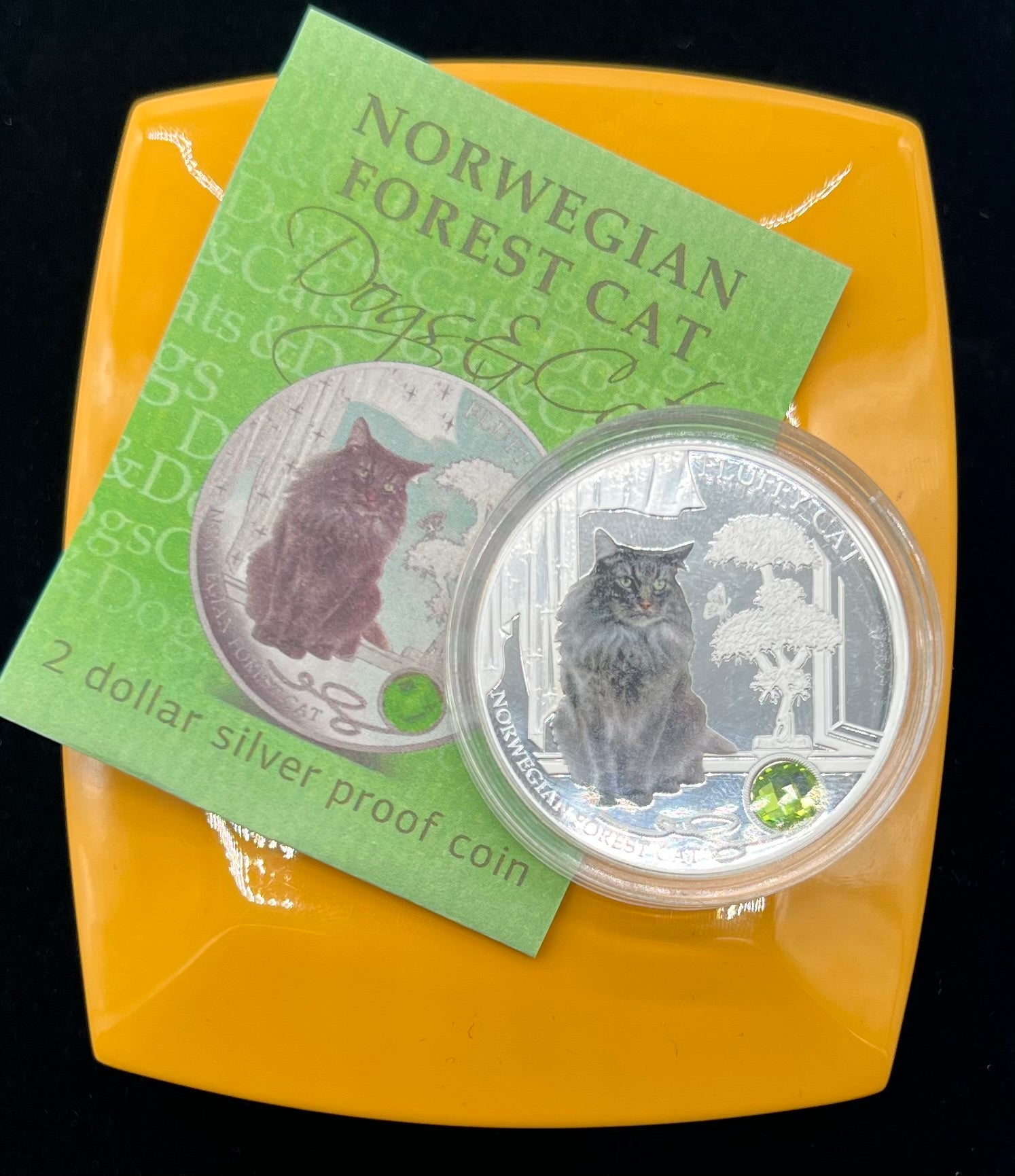 2014 Fiji Norwegian Forest Cat 1oz Proof .999 Silver With Gemstone