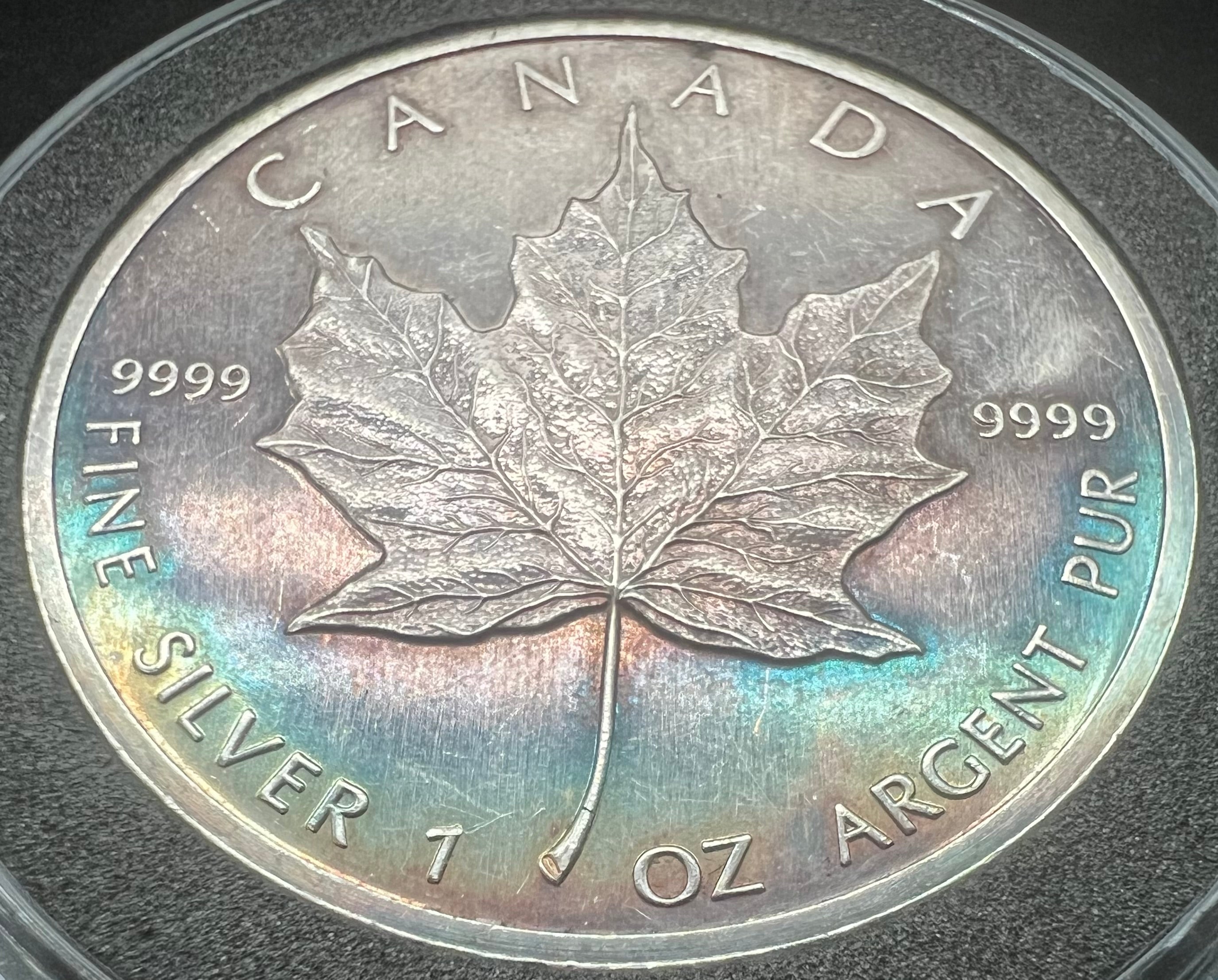 1988 Canada Maple Leaf Colorful 1oz Silver