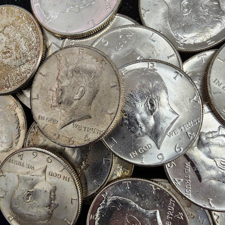 90% Silver Kennedy Half Dollars - Circulated - 1$ Face Value (2 Coins)